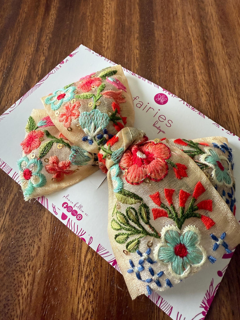 The Vera Hairbow